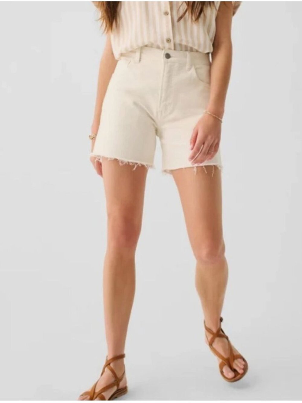 NWT Faherty Sunwashed Denim Shorts, Size 27, Egret